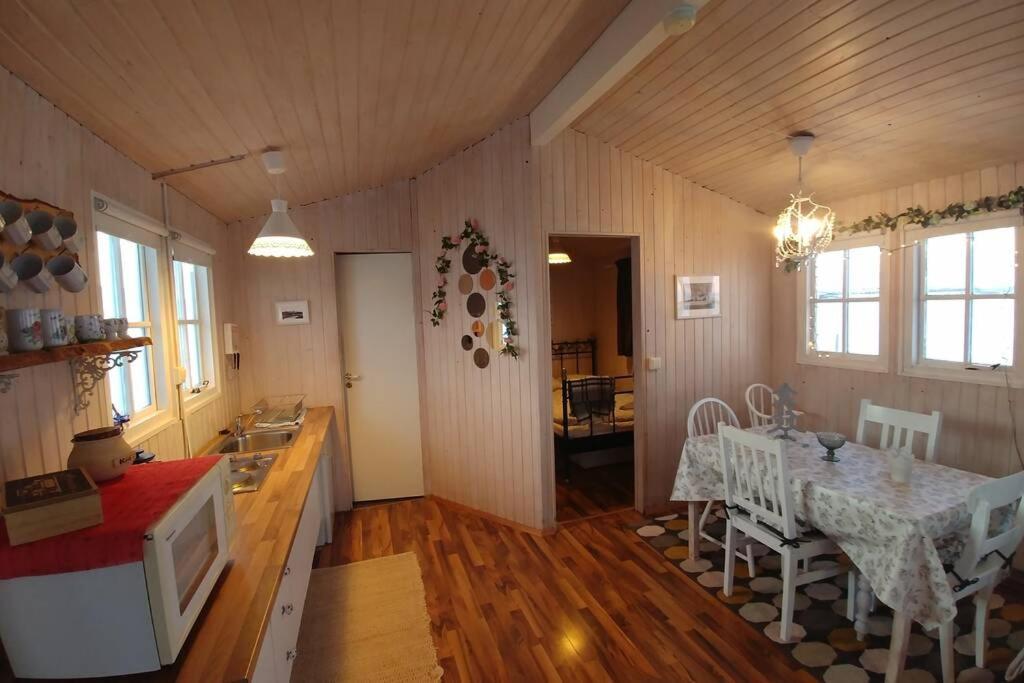 Cosy Cottage-Alfabakki-With Hot Tub Stori-Bakki Exterior photo
